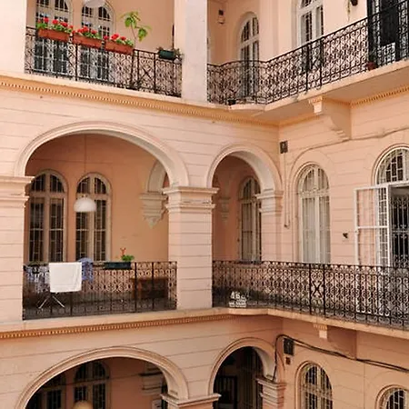 Yolo Hostel-2